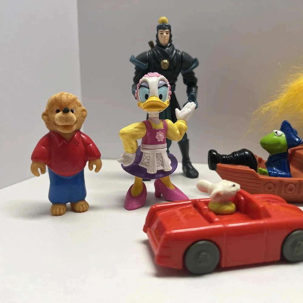 17pc Vintage Toy Lot Mickey Mouse Snoopy Kermit Trolls Simpsons Mystery Machine